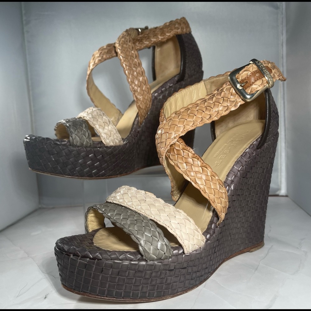 ADORABLE TWINSET by Simona Barbieri Wedges (sz 38)